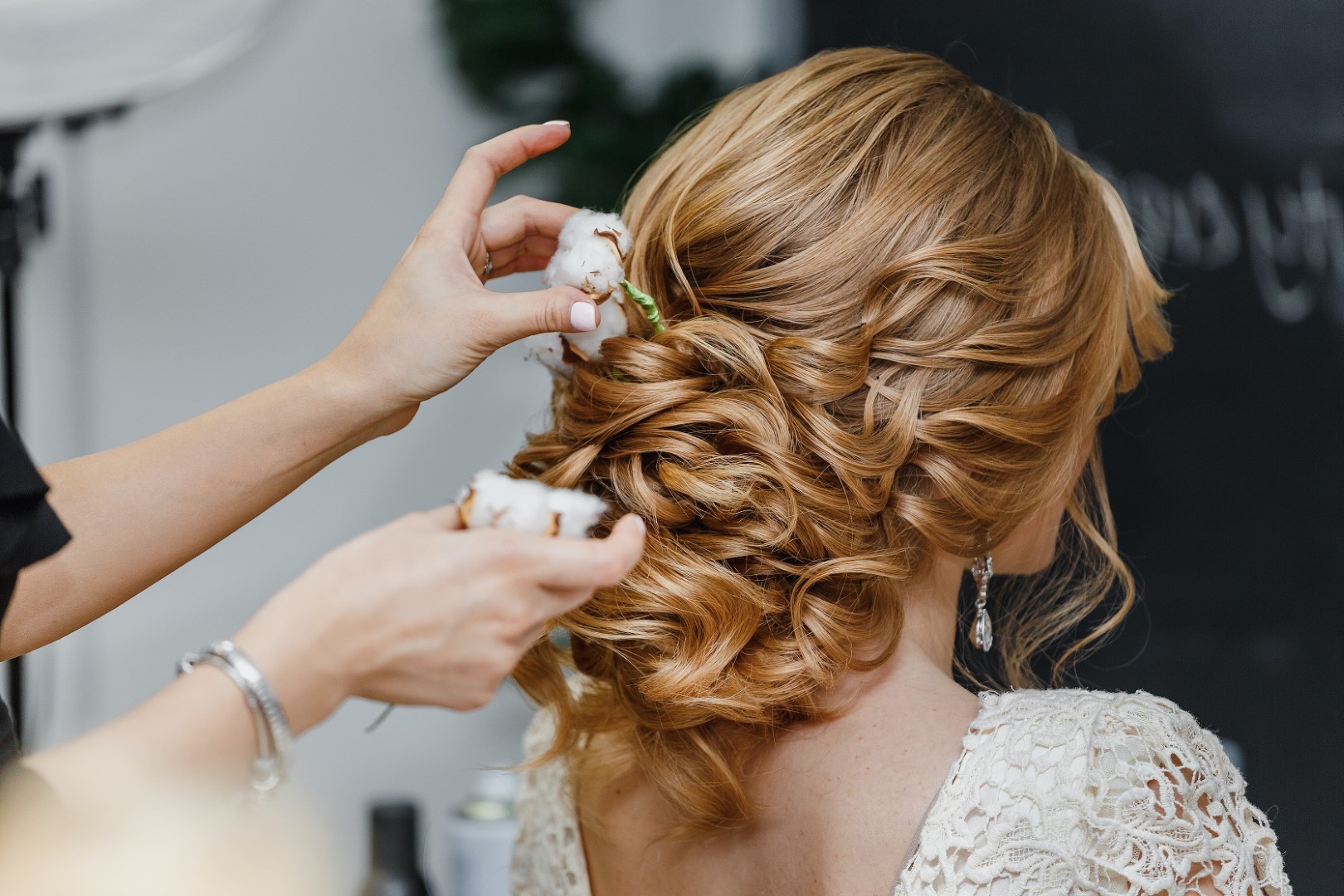 Hair Styling Class for Bridal and Red Carpet - Hollywood Makeup School